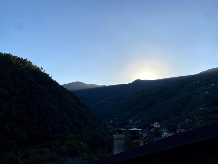 Iconic Italian Townhouse W Rooftop Terrace, Pigna Villa Exterior photo