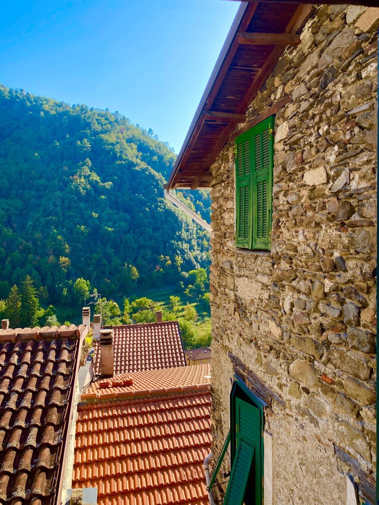 Iconic Italian Townhouse W Rooftop Terrace, Pigna Villa Exterior photo